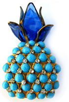 Pineapple broach